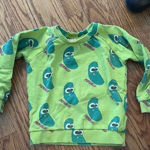 HUGO LOVES TIKI Vibrant Green Sweatshirt with Pickle Pattern